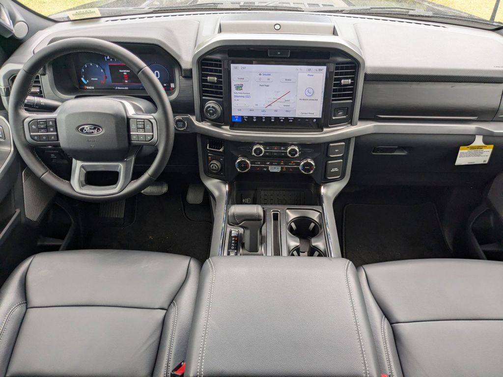 2025 Ford F-150 XLT photo 15