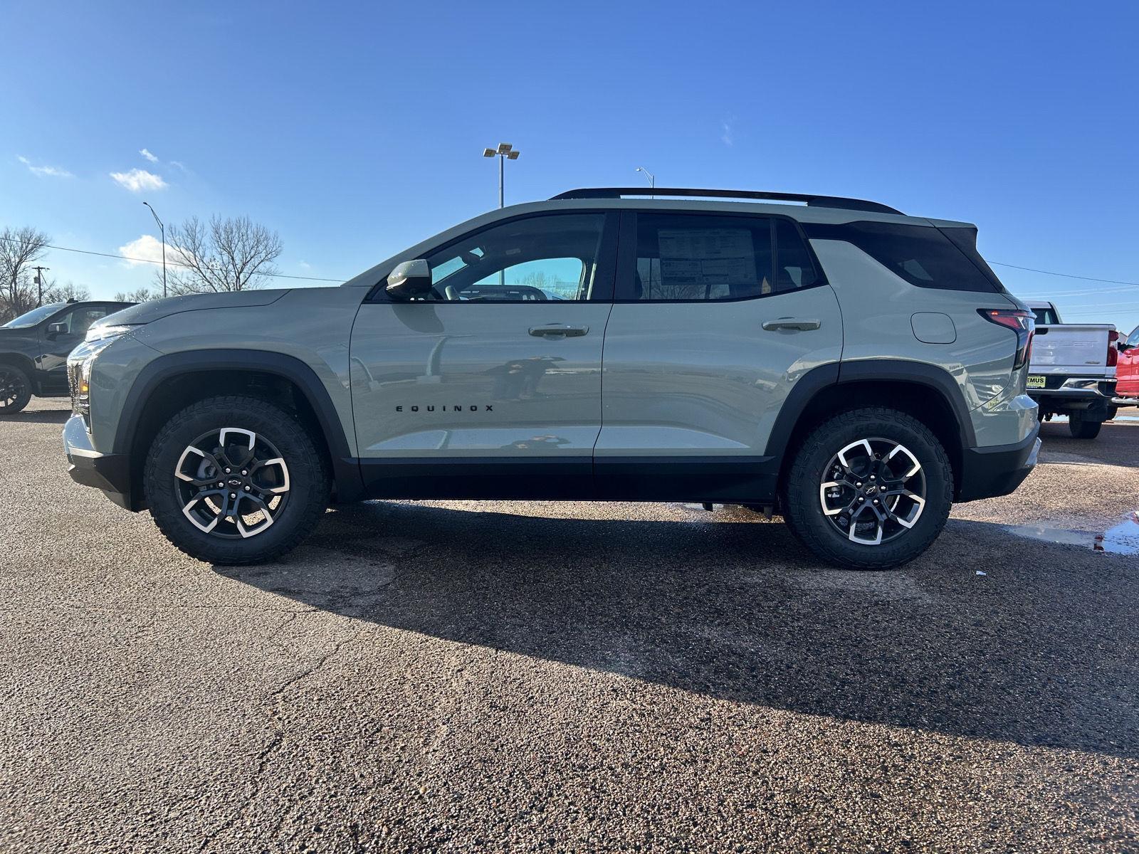 2026 Chevrolet Equinox ACTIV photo 4