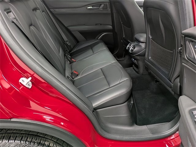 2023 Alfa Romeo Stelvio Sprint photo 23