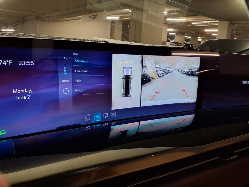 2025 Cadillac Escalade IQ Luxury photo 21