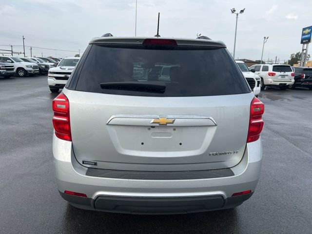 2016 Chevrolet Equinox LT photo 2