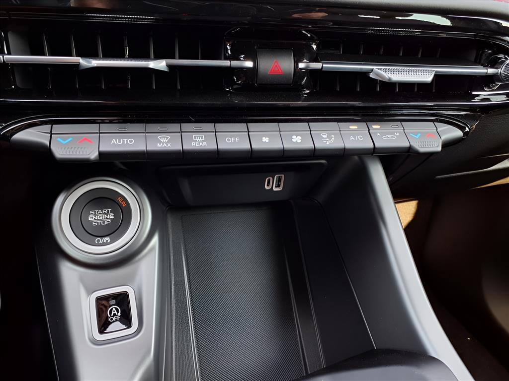 2025 Dodge Hornet GT photo 9
