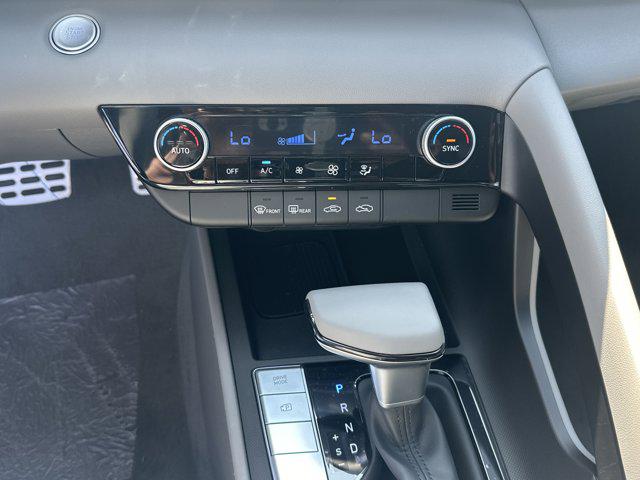 2025 Hyundai Elantra SEL Sport photo 27