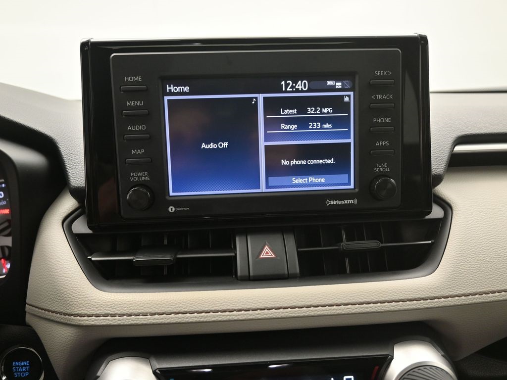 2022 Toyota RAV4 XLE photo 4