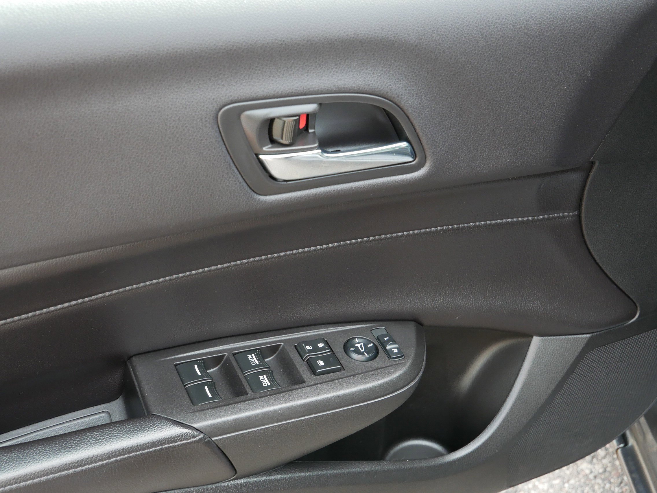 2013 Acura ILX 2.0L Premium photo 20