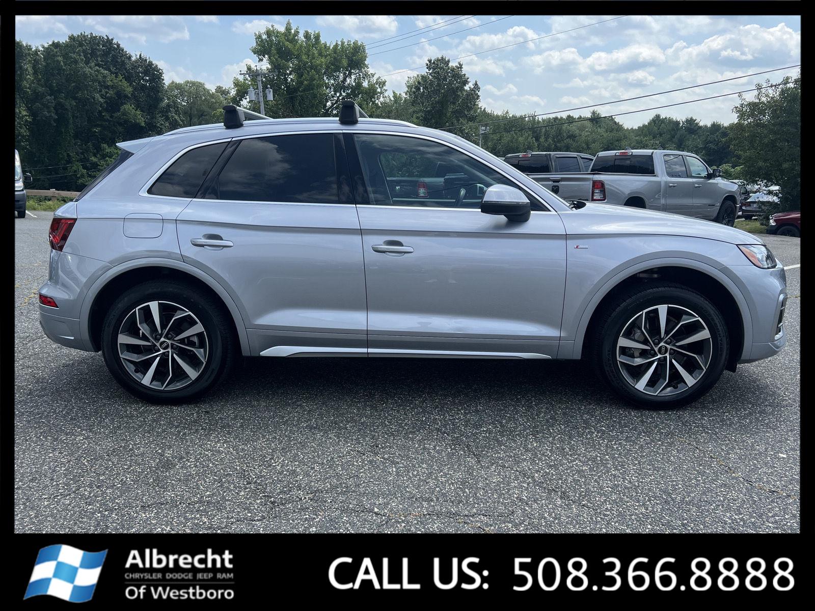 2023 Audi Q5 S line Premium Plus photo 2