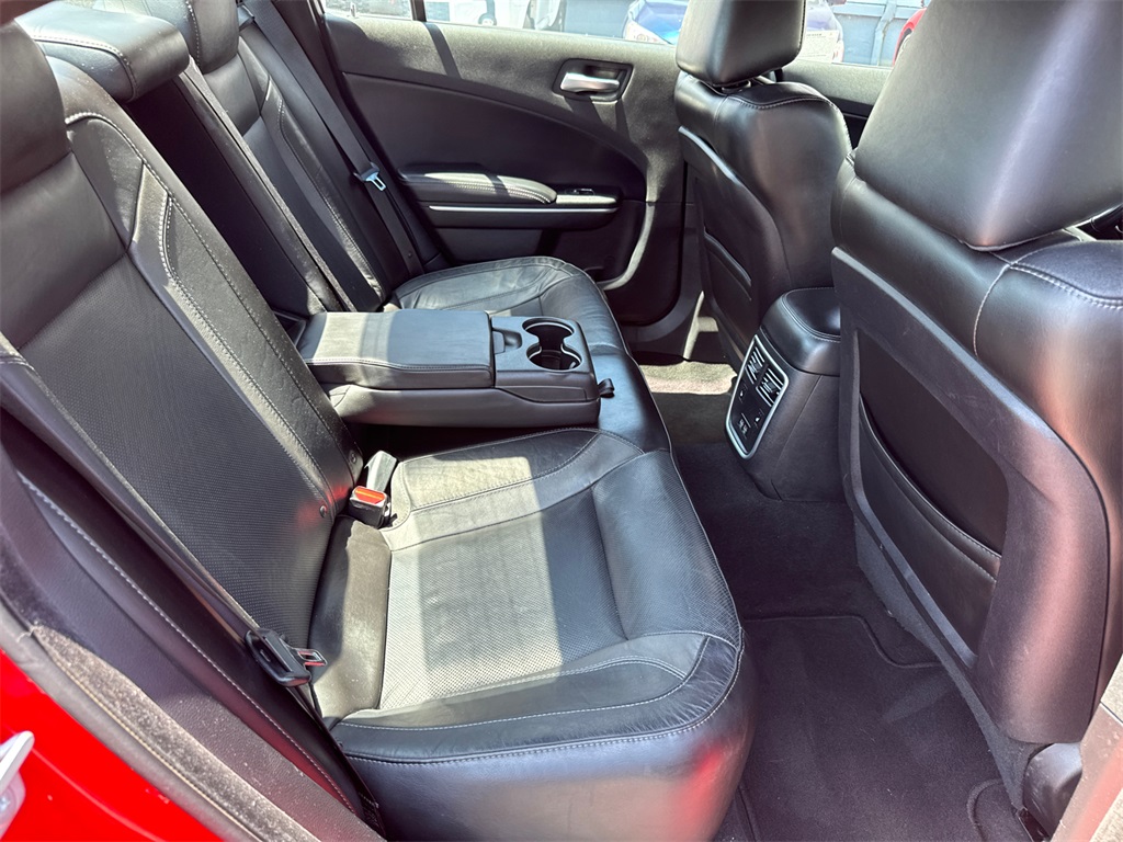 2021 Dodge Charger SXT photo 16