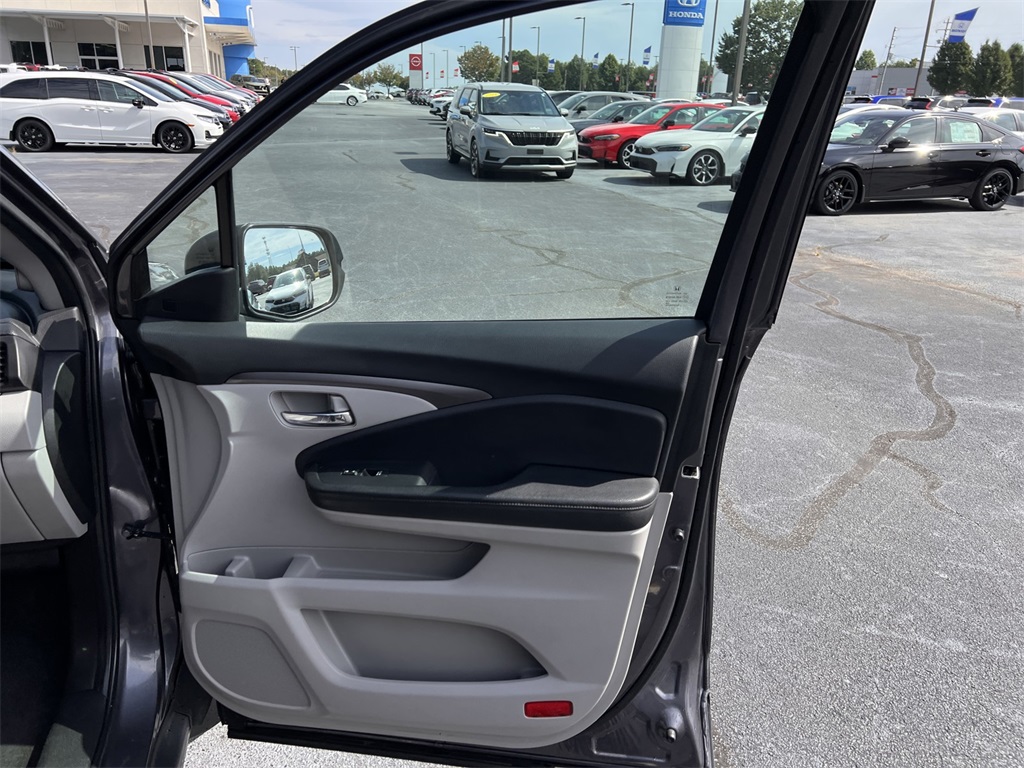 2021 Honda Pilot EX photo 19