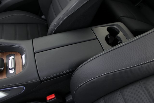 2026 Mercedes Benz GLS 450 4MATIC photo 30