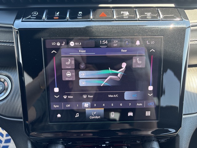2023 Jeep Grand Cherokee Altitude photo 17
