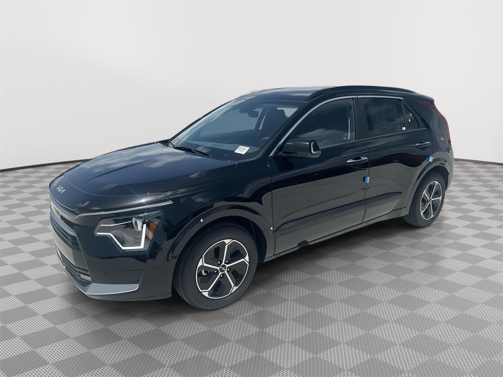2025 Kia Niro SX's photo