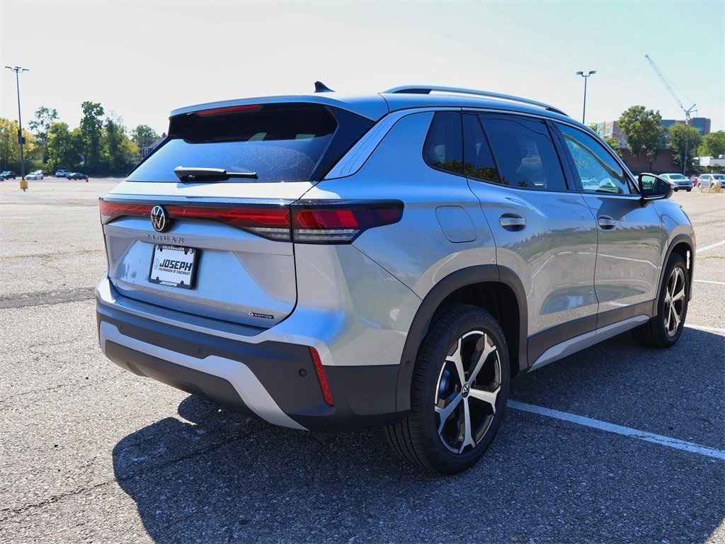 2025 Volkswagen Tiguan SE photo 4