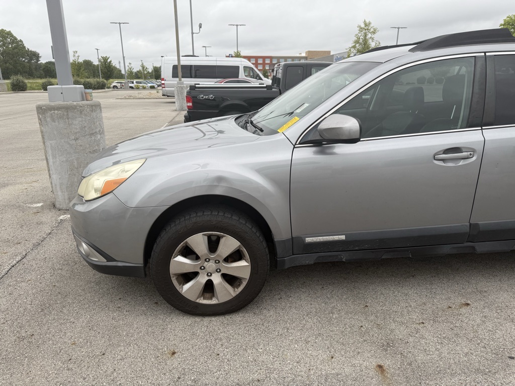 2010 Subaru Outback 3.6R photo 4