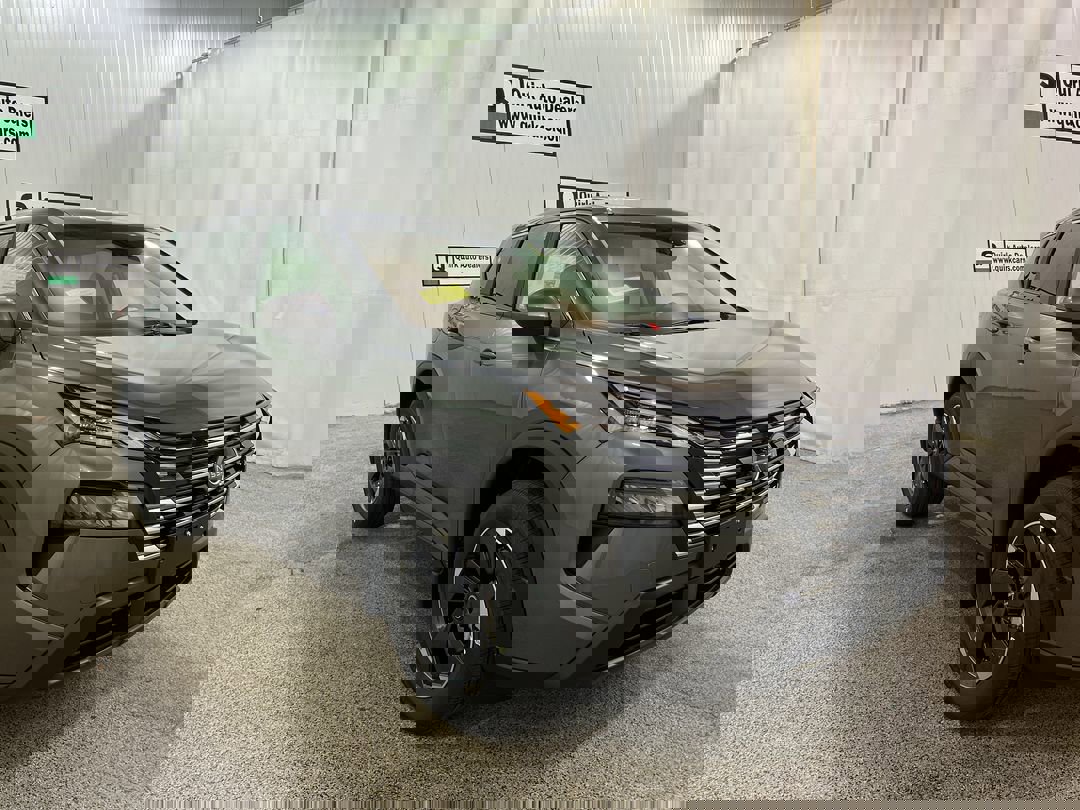 2026 Nissan Rogue SV's photo