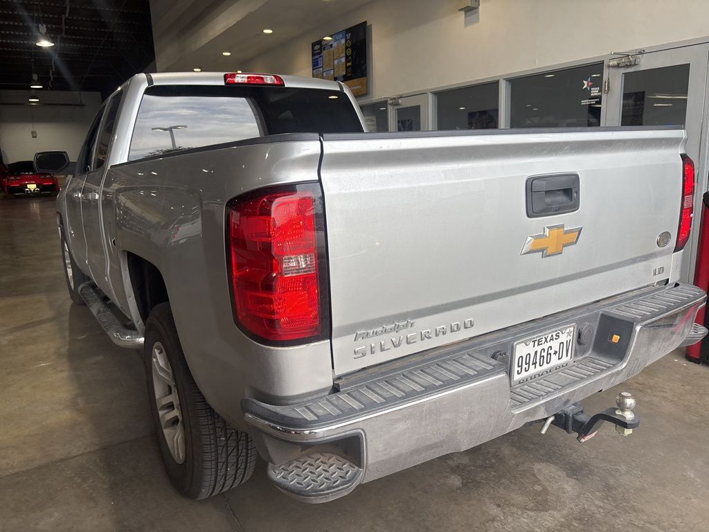 2019 Chevrolet Silverado 1500 LT photo 6