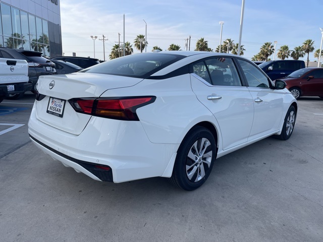 2025 Nissan Altima 2.5 S photo 4
