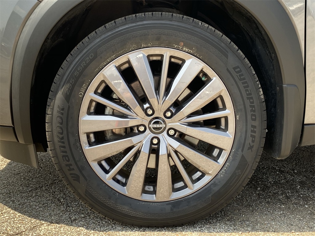 2023 Nissan Pathfinder SL photo 19