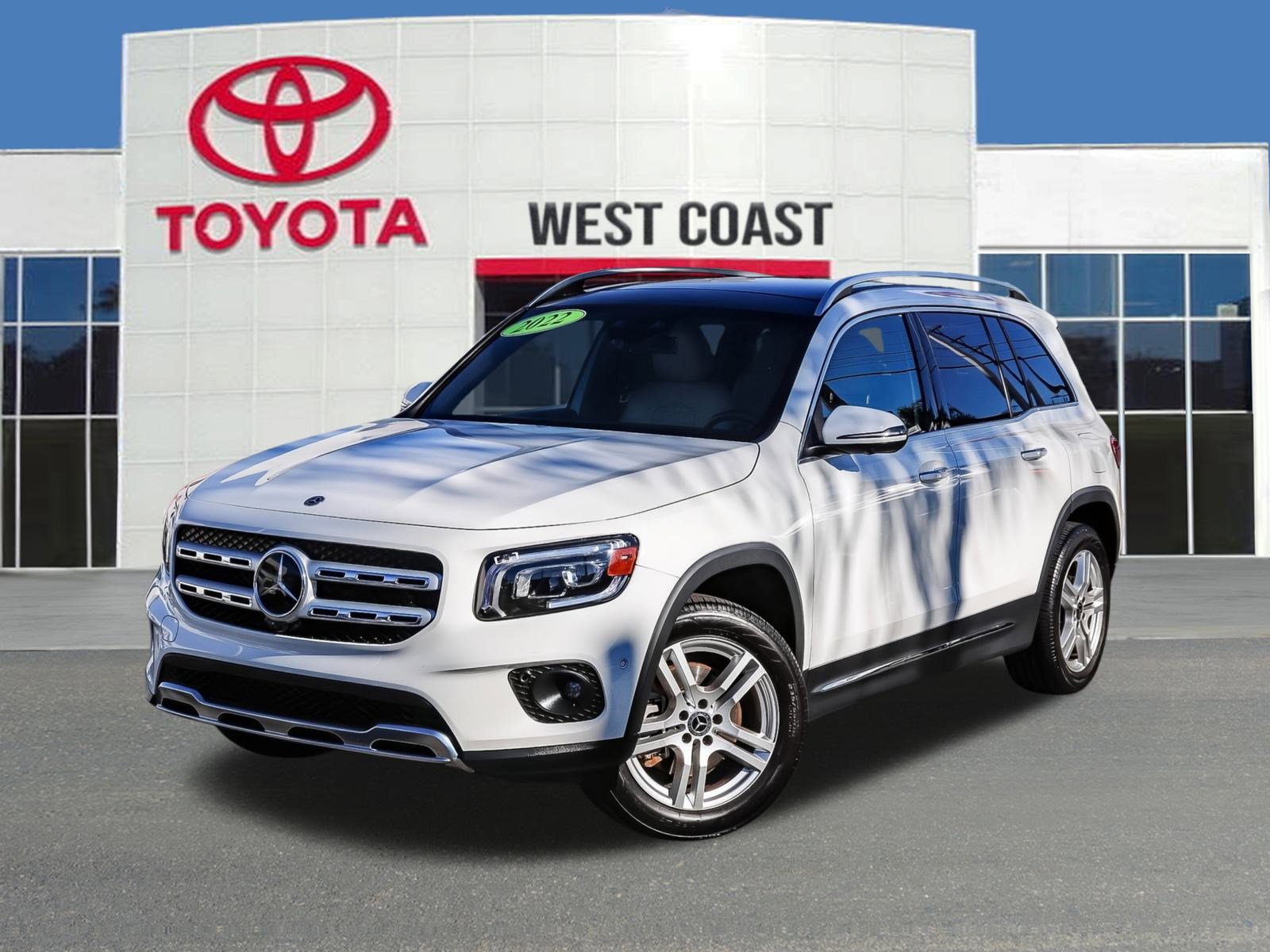 2022 Mercedes-Benz GLB Base's photo