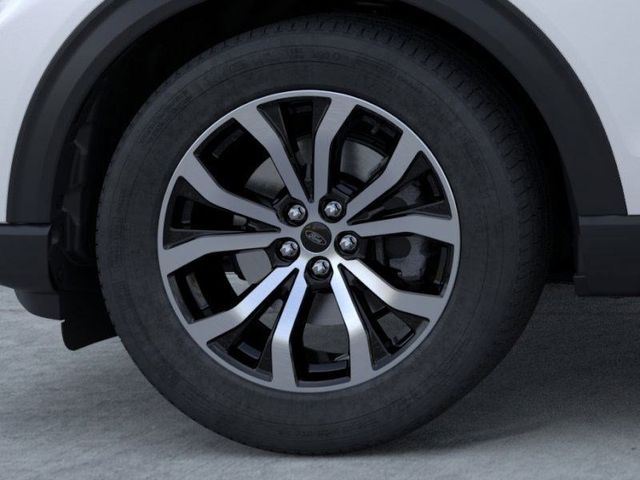 2025 Ford Explorer ST-Line photo 18