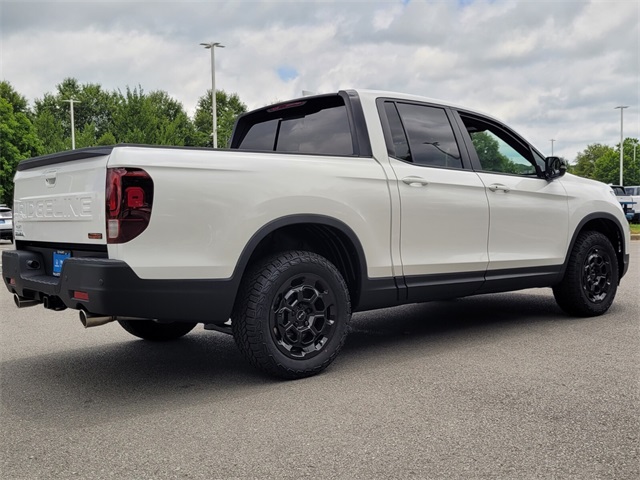 2025 Honda Ridgeline TrailSport photo 3