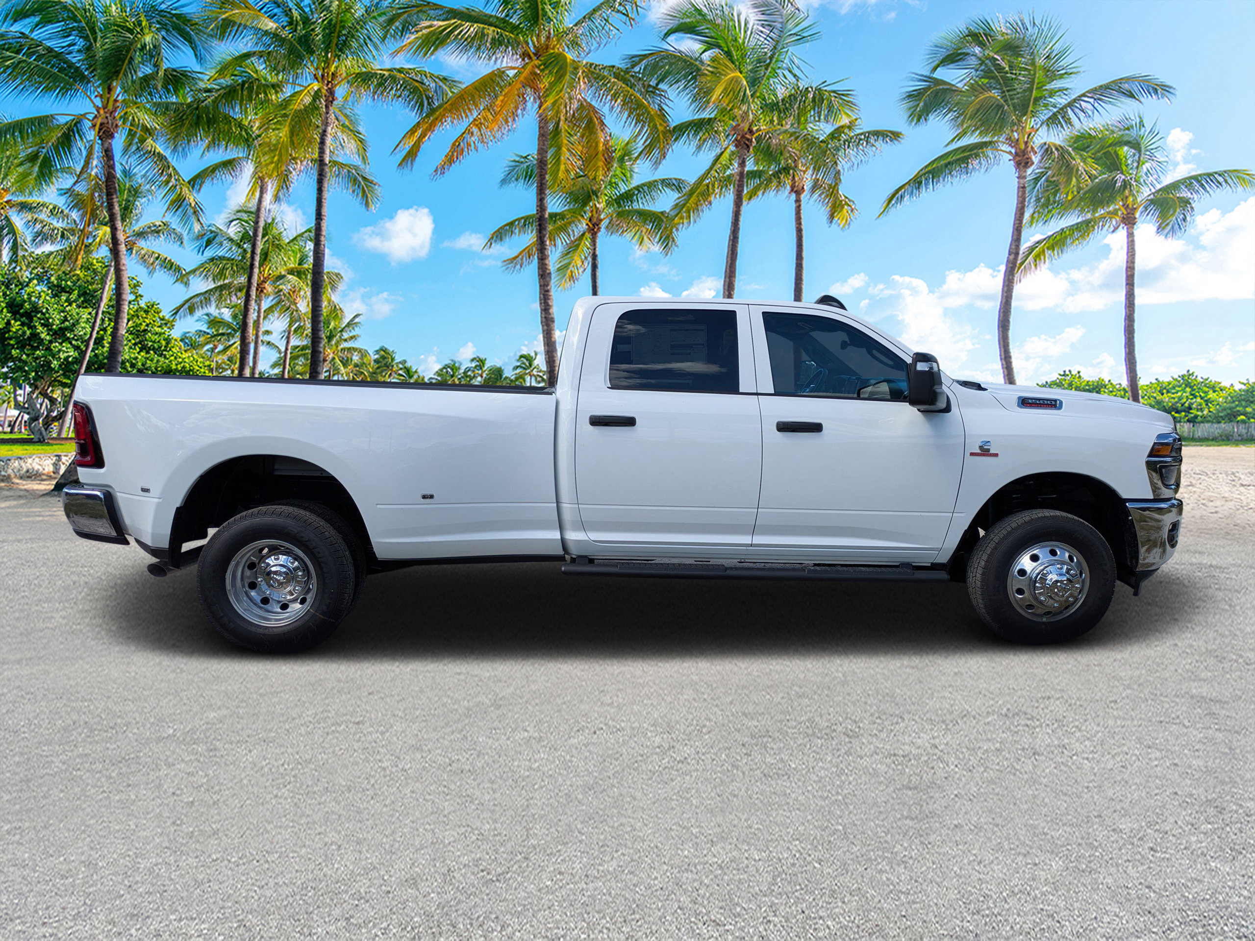 2026 Ram 3500 Tradesman photo 2