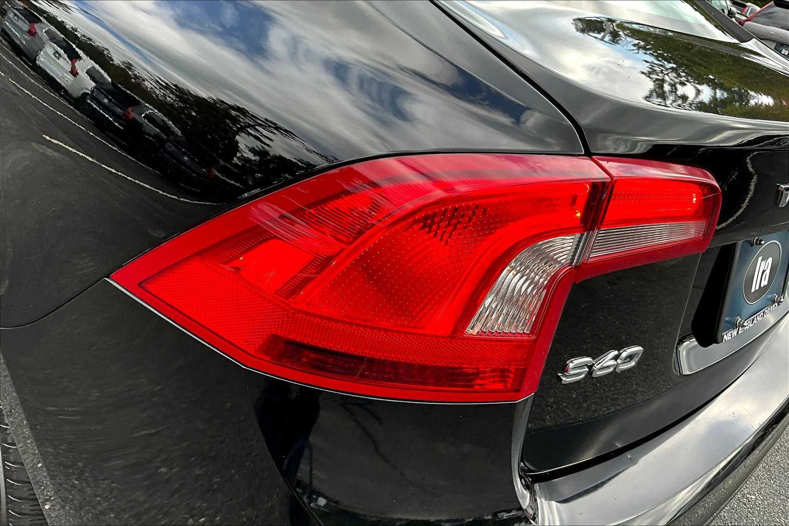 2013 Volvo S60 T5 Premier photo 25