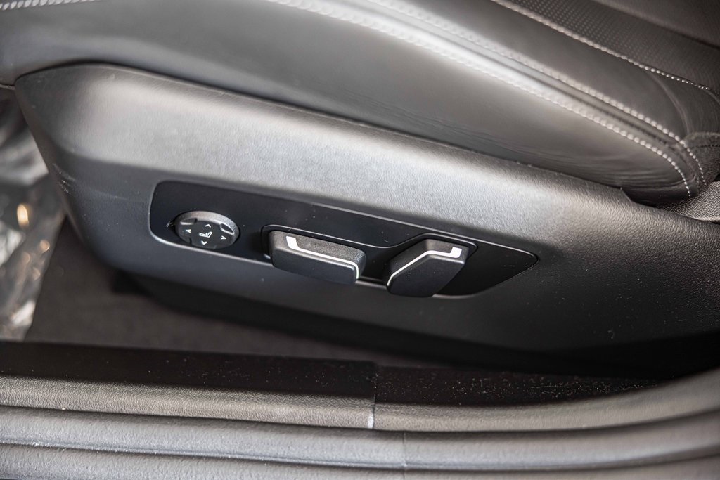 2025 BMW M5 - Image 23