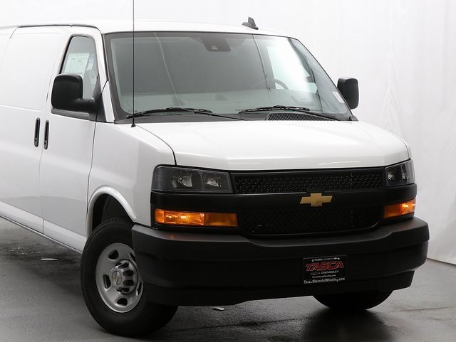 2025 Chevrolet Express Cargo 3500 photo 2