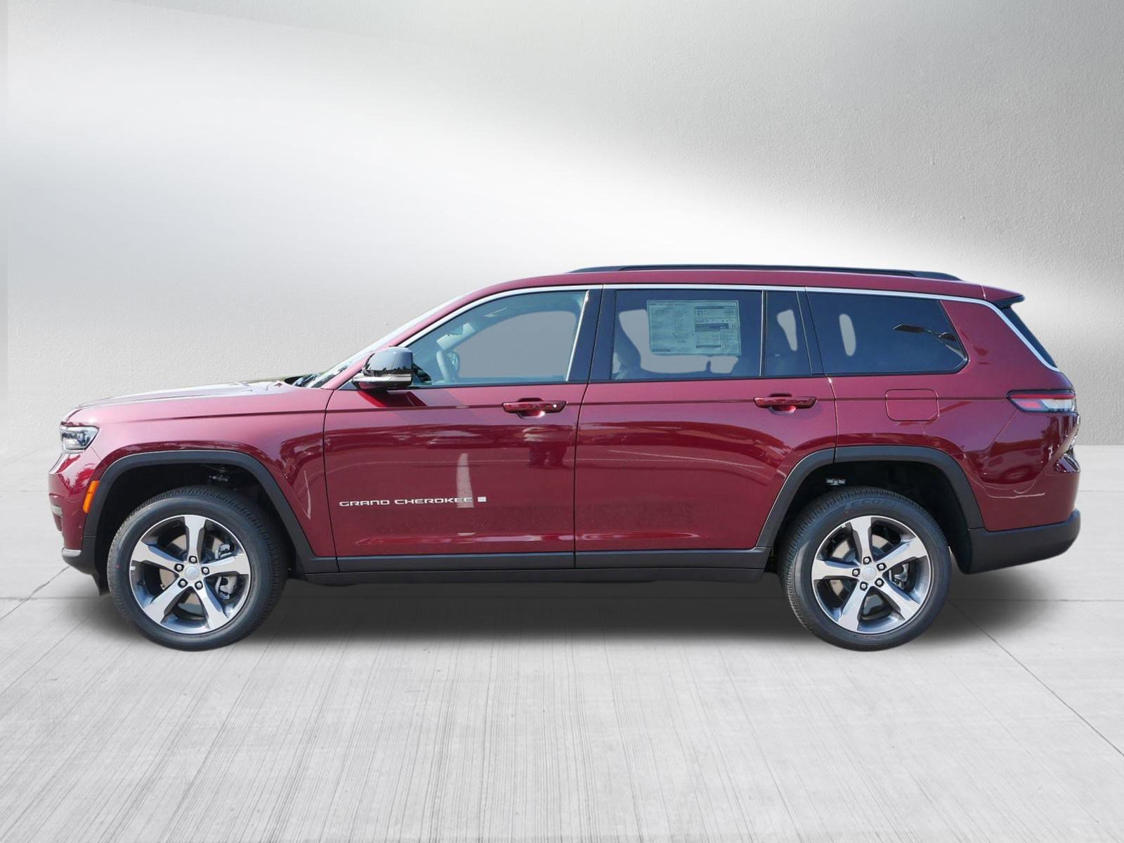 2025 Jeep Grand Cherokee Limited photo 2
