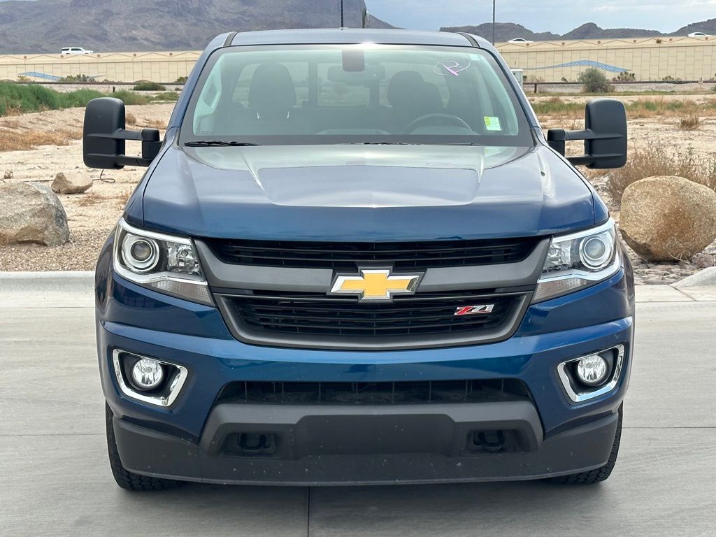 2020 Chevrolet Colorado Z71 photo 2