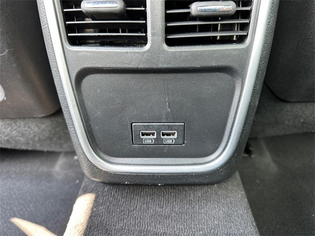 2023 Dodge Charger R/T photo 12