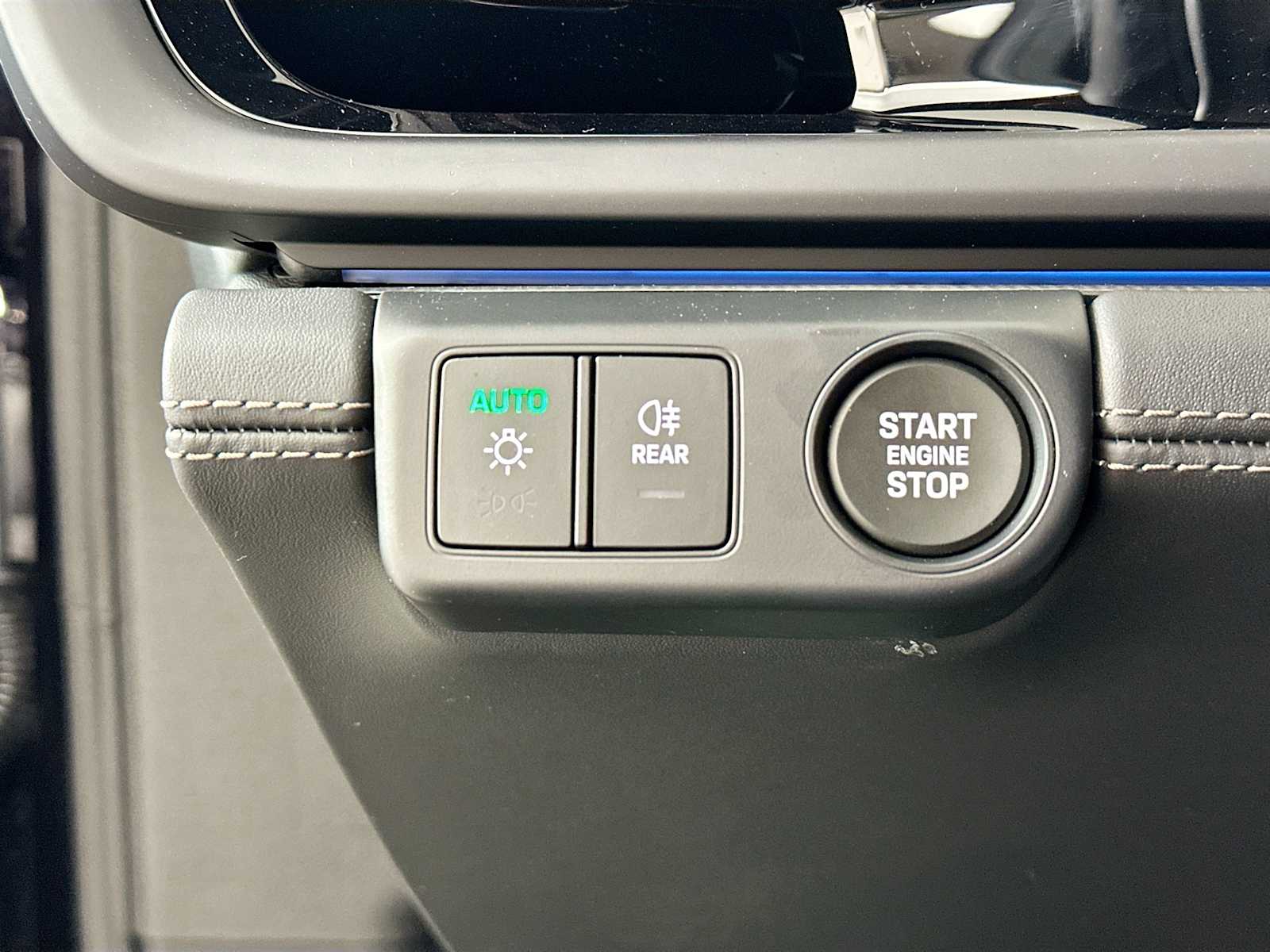 2025 Porsche Panamera Turbo E-Hybrid photo 13