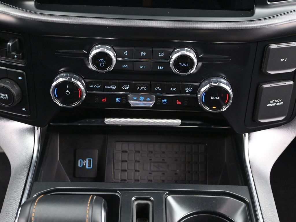 2023 Ford F-150 Platinum photo 15