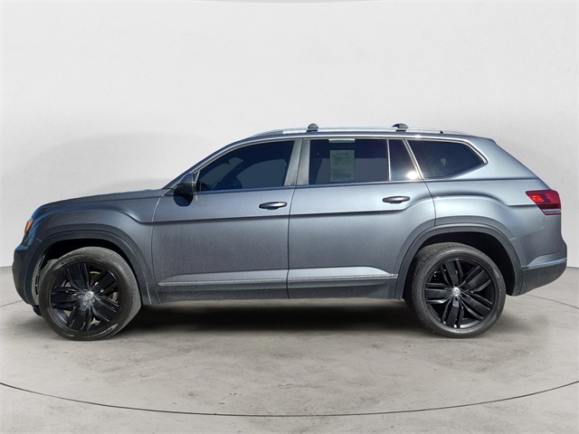 2019 Volkswagen Atlas SEL photo 2