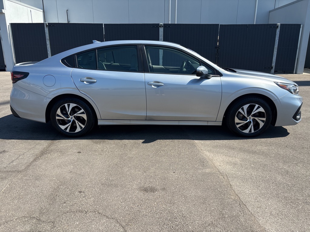 2025 Subaru Legacy Premium photo 2