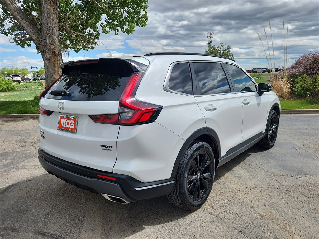 2023 Honda CR-V Hybrid Sport Touring photo 4