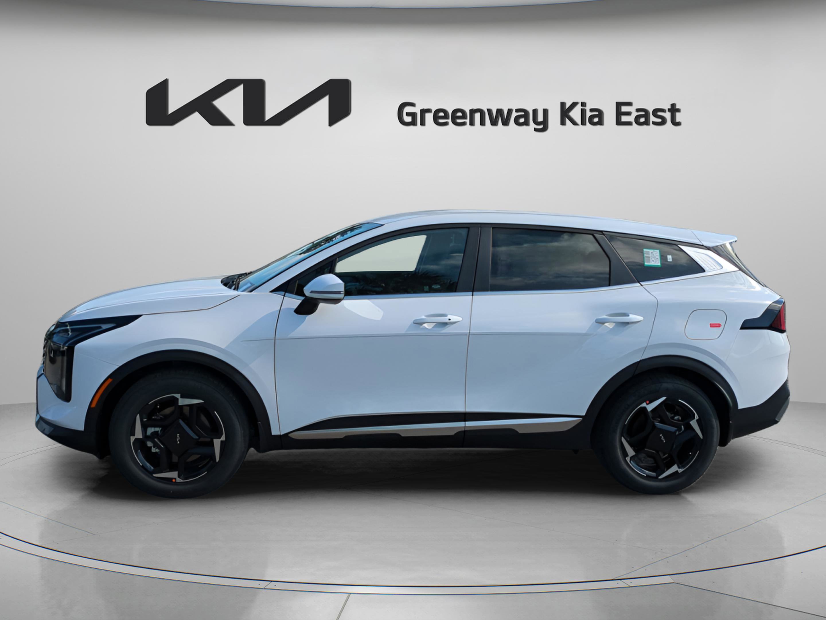 2026 Kia Sportage EX photo 4