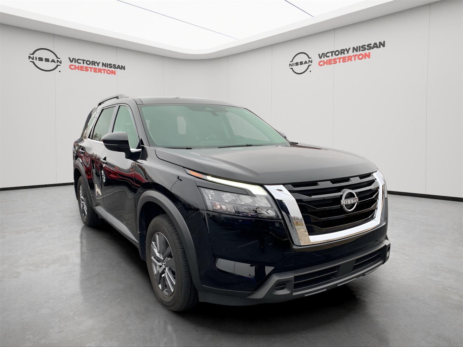 2024 Nissan Pathfinder SV photo 2