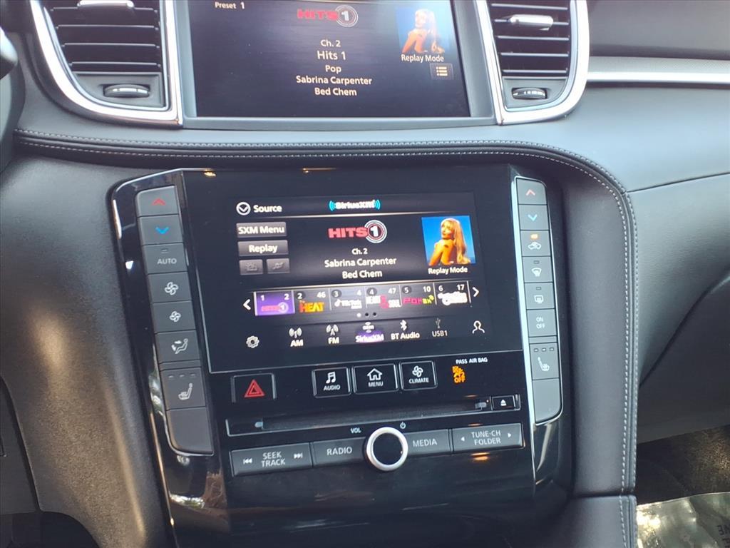 2021 Infiniti QX50 Luxe photo 11