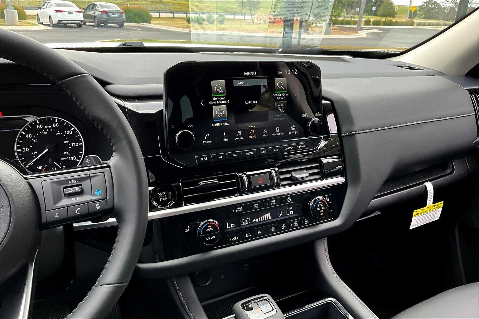 2025 Nissan Pathfinder SL photo 6