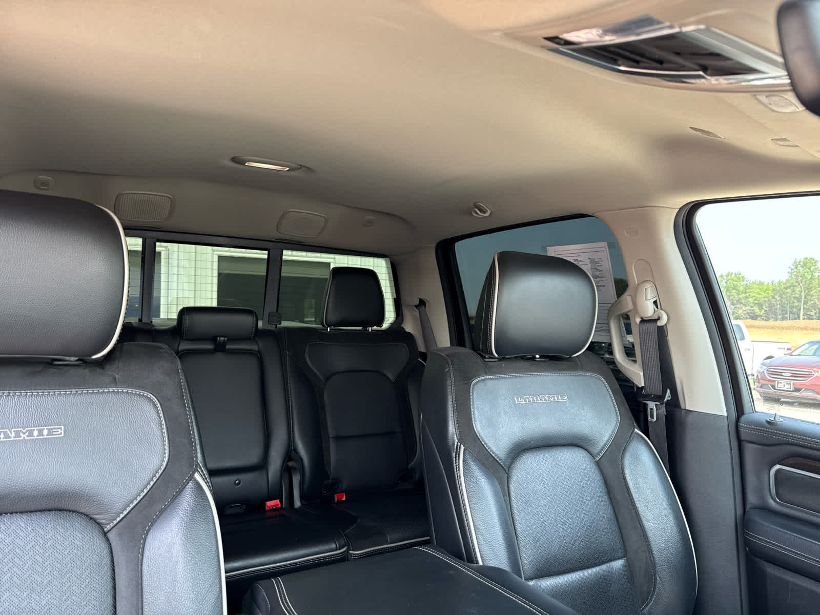 2022 Ram 1500 Laramie photo 18