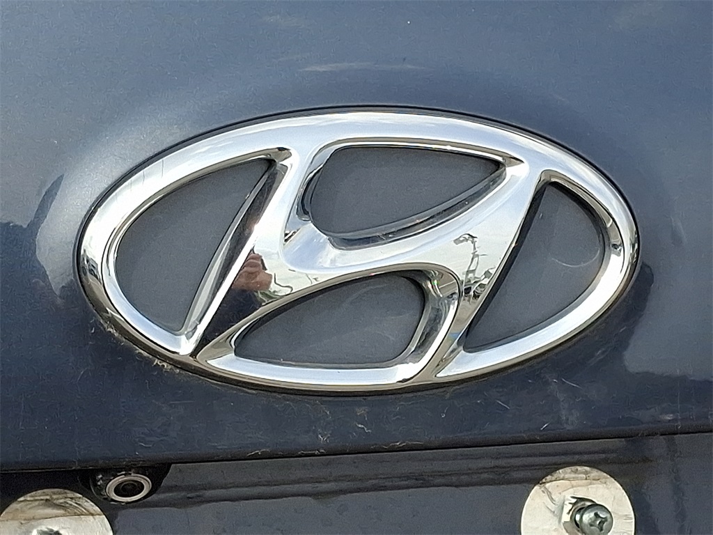 2017 Hyundai Santa Fe Sport Base photo 8
