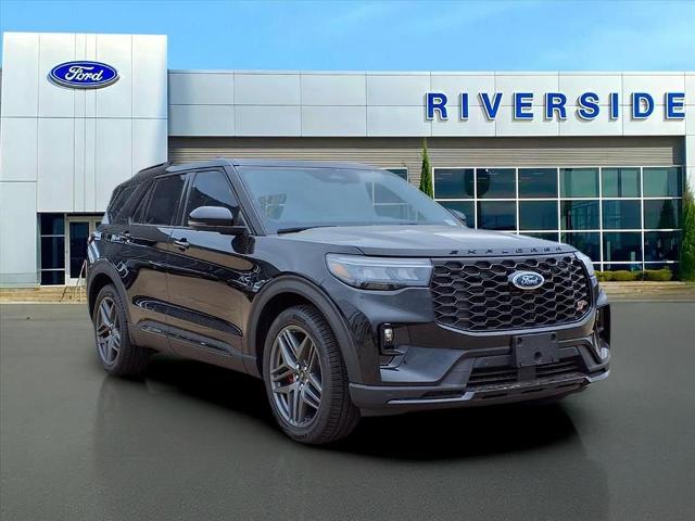 2025 Ford Explorer ST's photo