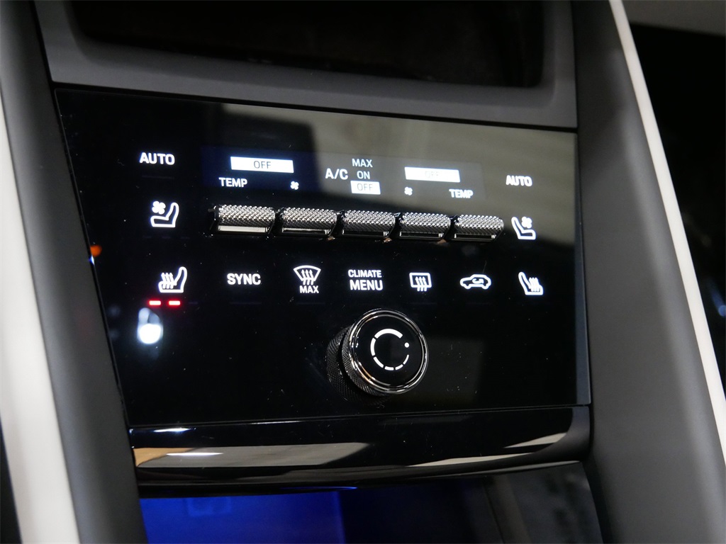 2024 Porsche Macan Electric 4 photo 22