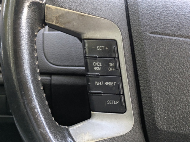 2010 Mercury Milan Premier photo 22