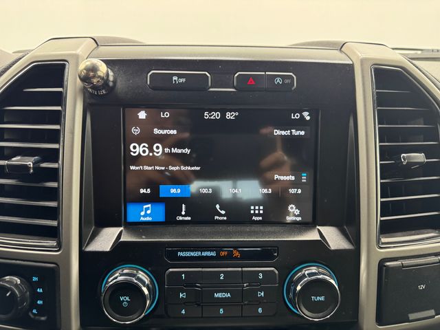 2017 Ford F-150 Lariat photo 21