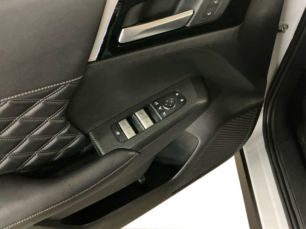 2024 Mitsubishi Outlander SEL photo 18
