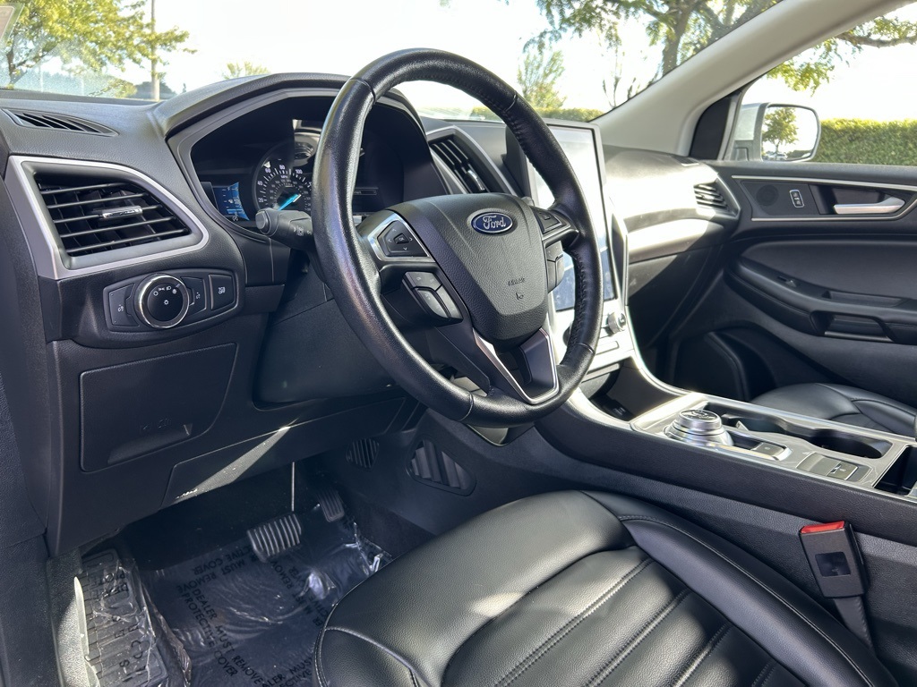 2023 Ford Edge SEL photo 11