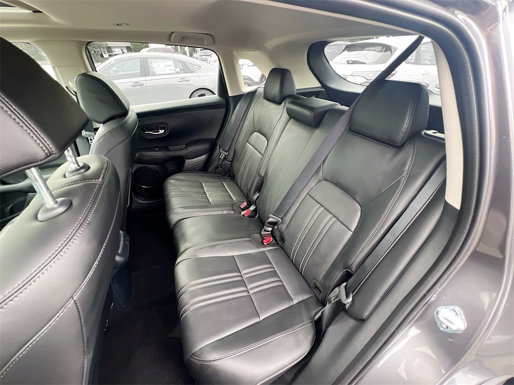 2026 Honda HR-V EX-L photo 11