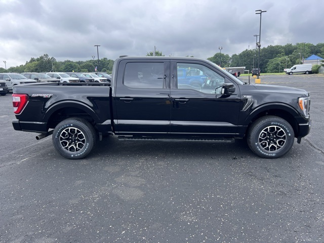 2022 Ford F-150 Lariat photo 2